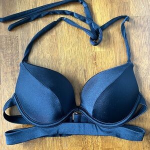 Victoria's Secret Black Push-Up Bra with Adjustable Straps box j